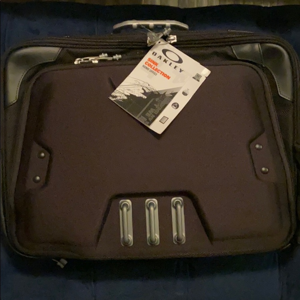 NWT Oakley Home Office Laptop Bag